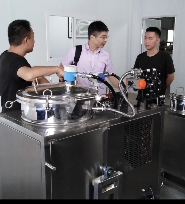 杰兴环保酒精回收机-客户现场指导工作